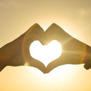 嗯⋯啊⋯在温泉做h爱
