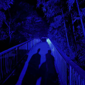 嗯⋯啊⋯在温泉做h爱
